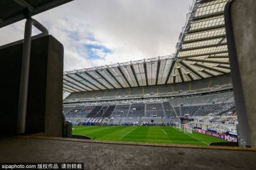 斯科尔斯怒批拉什福德:曼联旧将能否在巴萨重生?