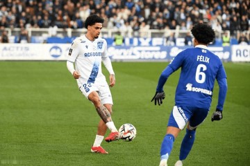 法甲对决:斯特拉斯堡主场迎战洛里昂,中下游抢分关键战!