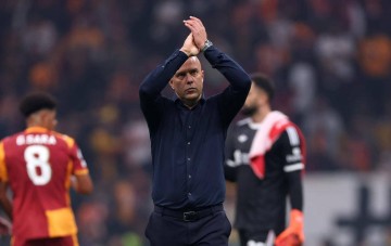 斯洛特称利物浦成绩受针对,点名克洛普